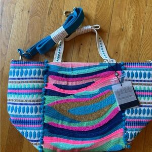 NWT America & Beyond Tote